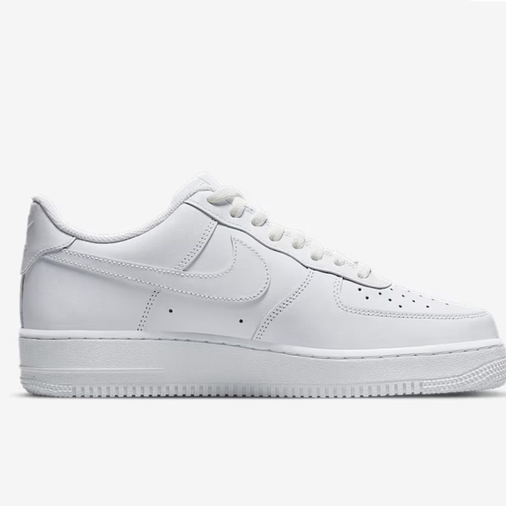 Nike Air Force 1 Sneakers Size 11 Men - Picture 4 of 9
